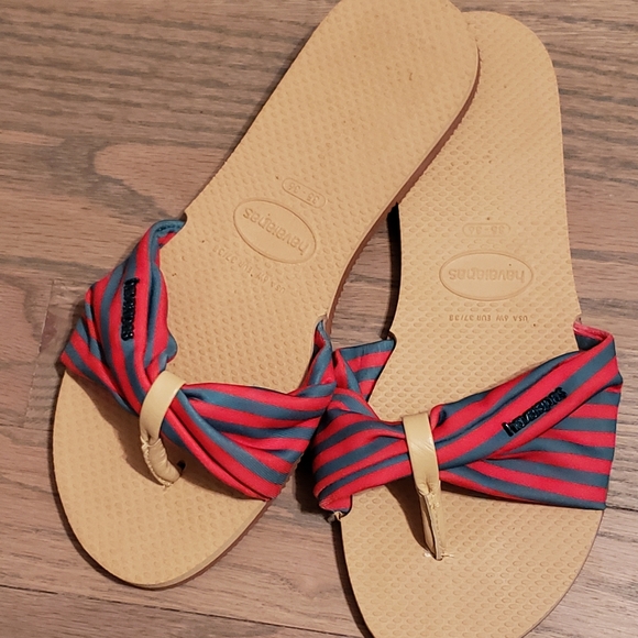 Havaianas You San Tropez Red & Gray Sandals Flip Flops  NWOT - Picture 4 of 6
